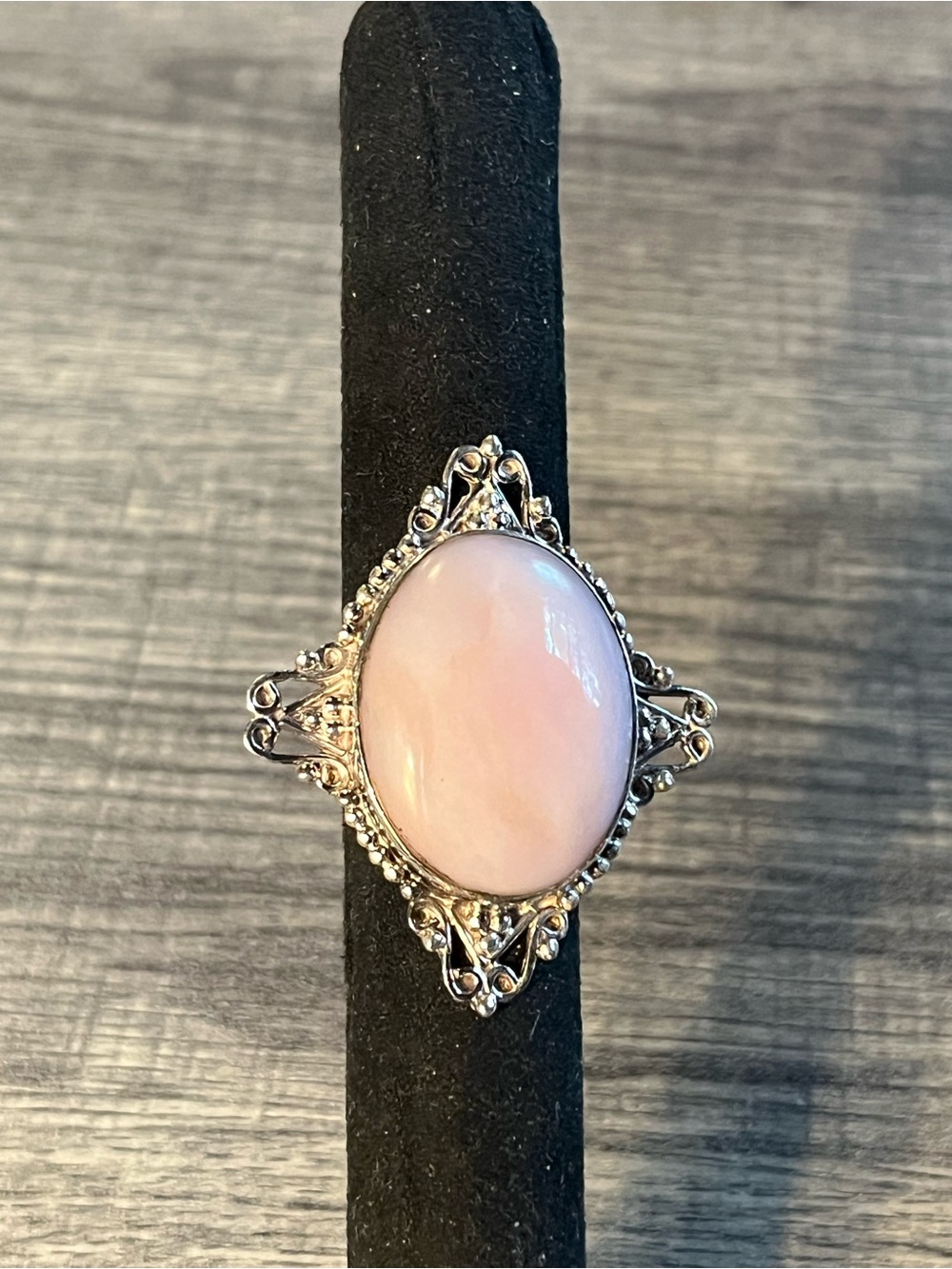 Vintage-Inspired Pink Rose Quartz Oval Stone Filigree Ring. Sz 7 3/4.